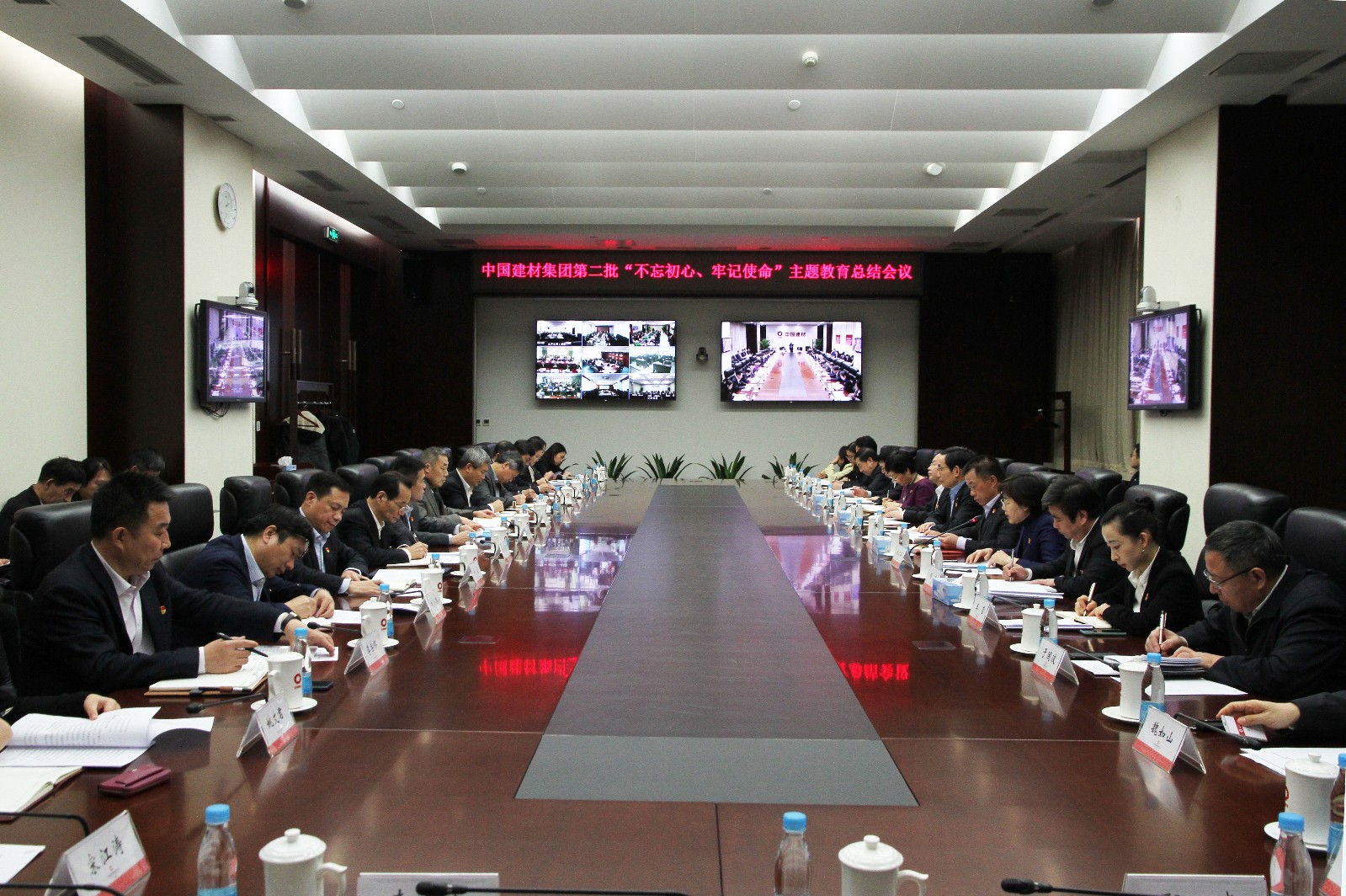 牢记使命.jpg 牢记使命.jpg