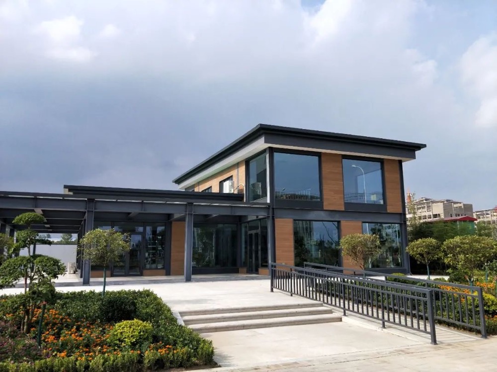 8-17-8.jpg 8-17-8.jpg