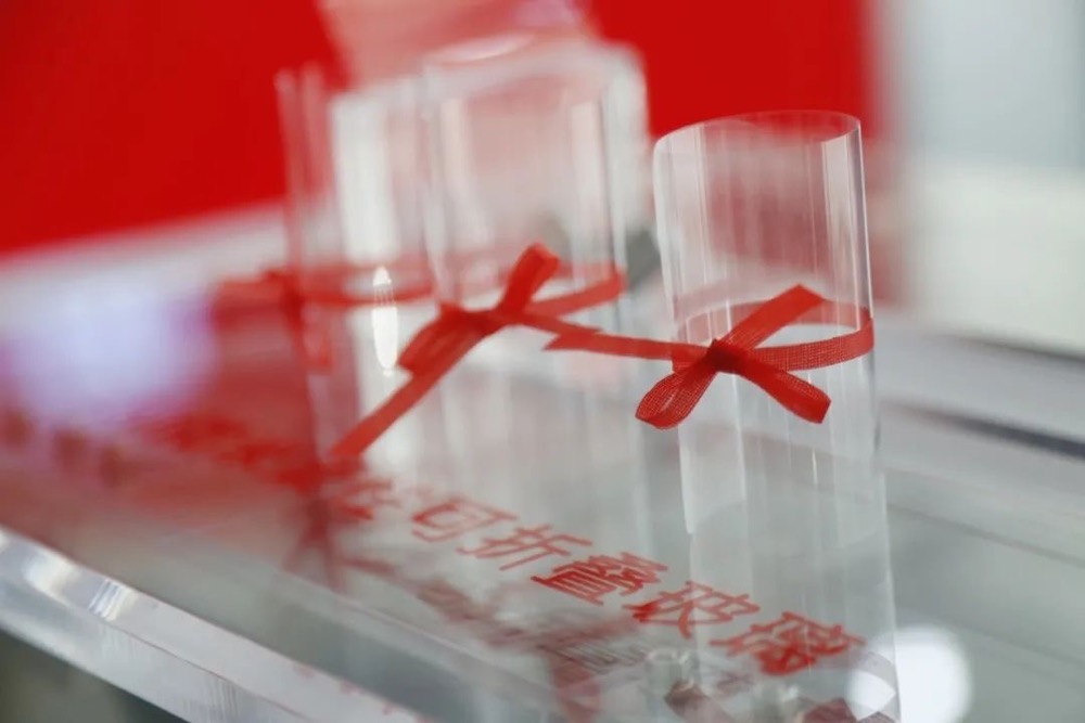 8-28-1.jpg 8-28-1.jpg